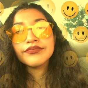 Meet your Posher, Jazmin